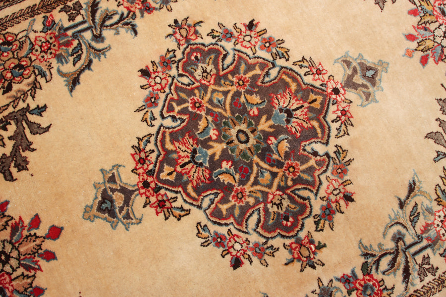 Perzisch vloerkleed Kashan met zijde<br> 100 x 150cm