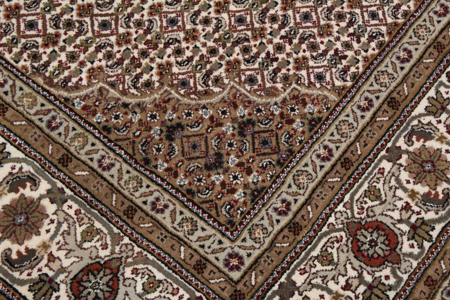 Indo Tabriz <br>  198 x 316 cm