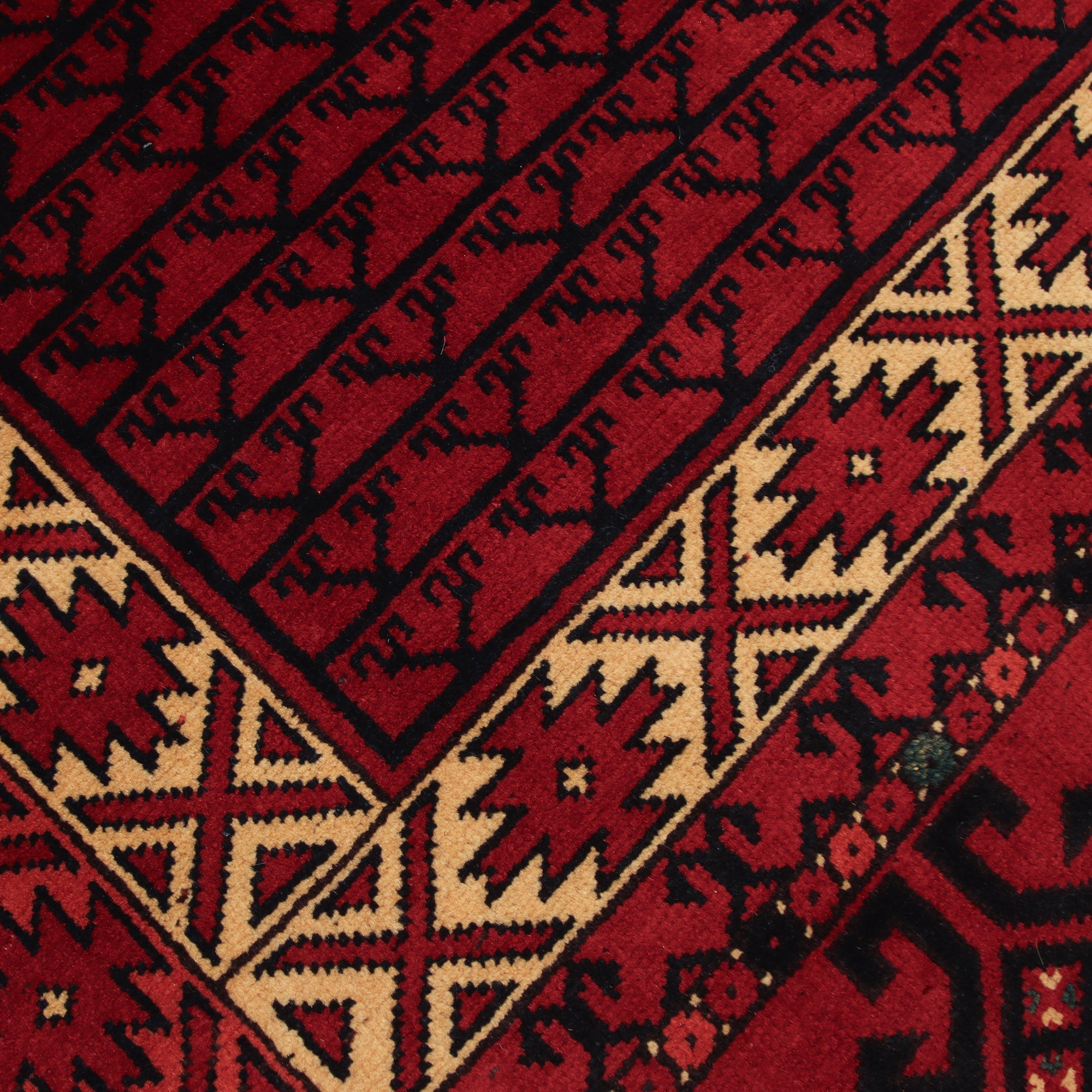Hatchlou Afghan  199 x 292cm