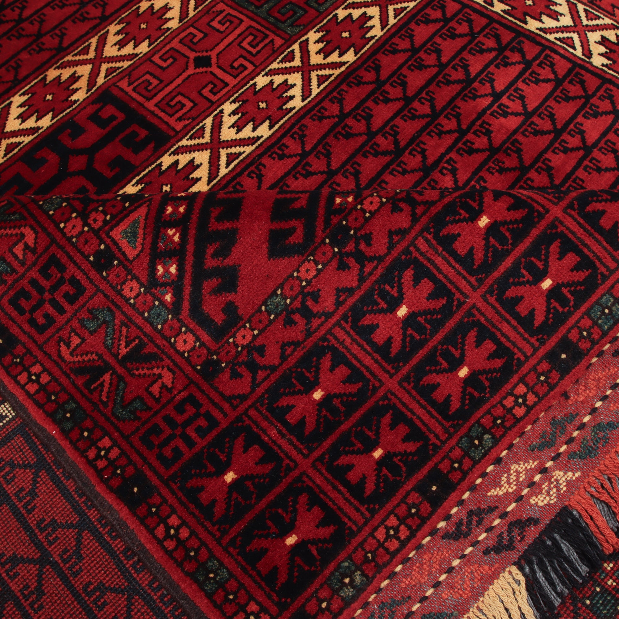 Hatchlou Afghan  199 x 292cm