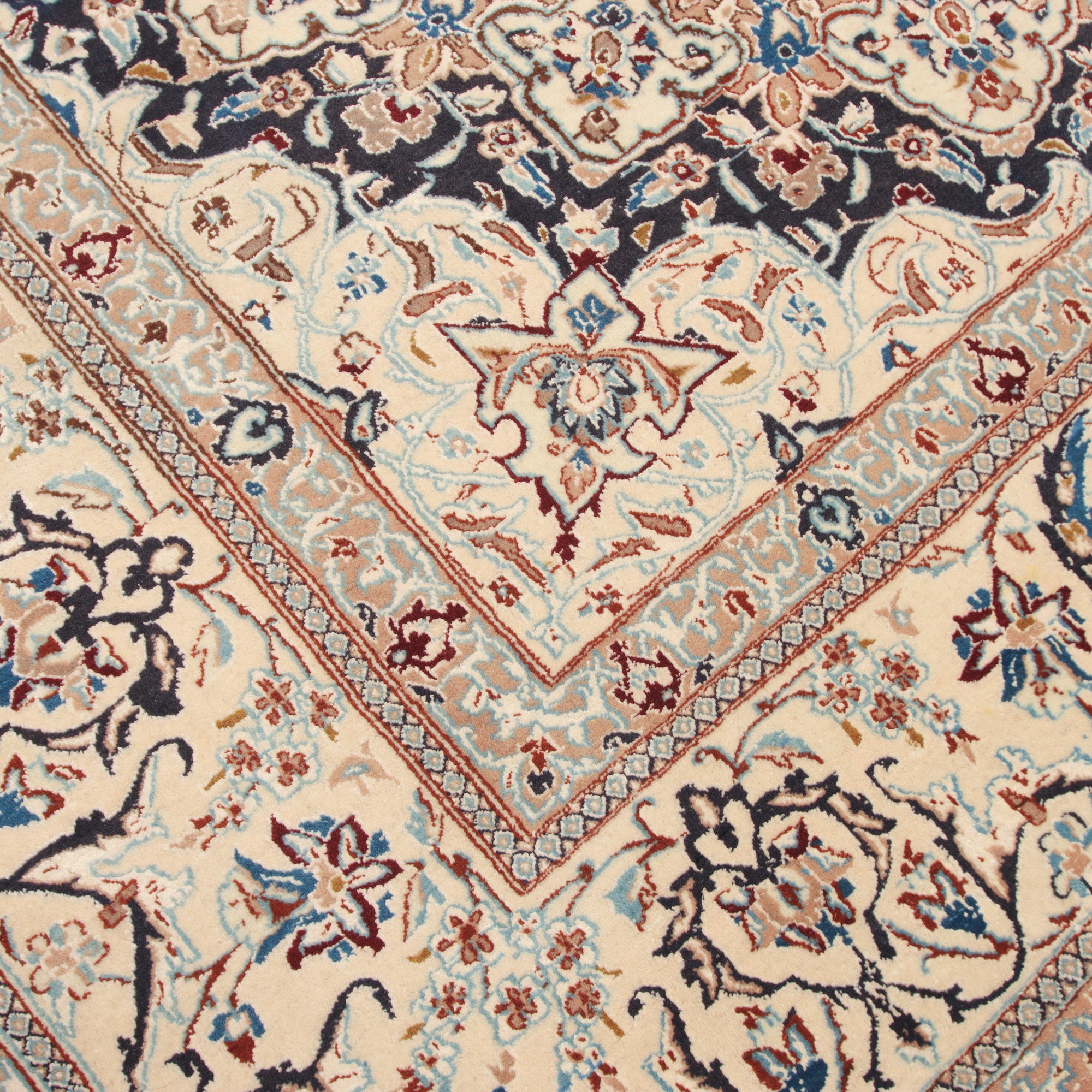 Nain 6la  181 x 255cm