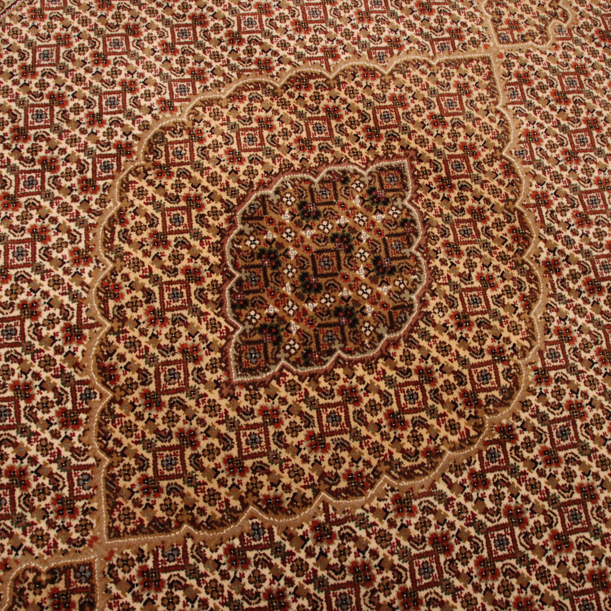Indo Tabriz 196 x 296 cm