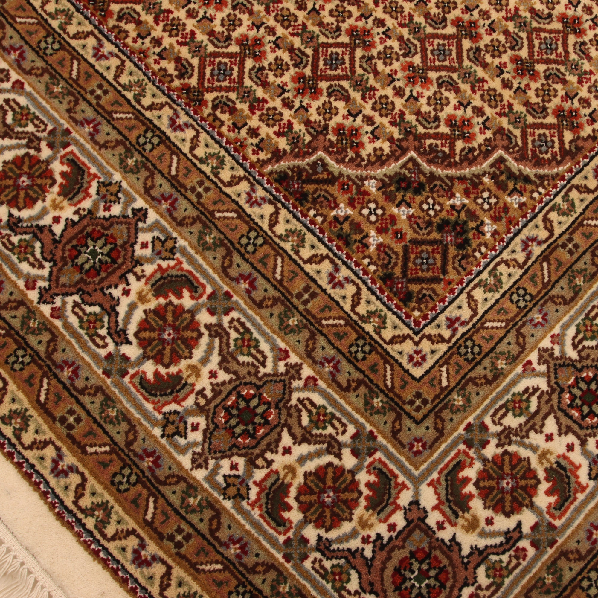 Indo Tabriz 196 x 296 cm