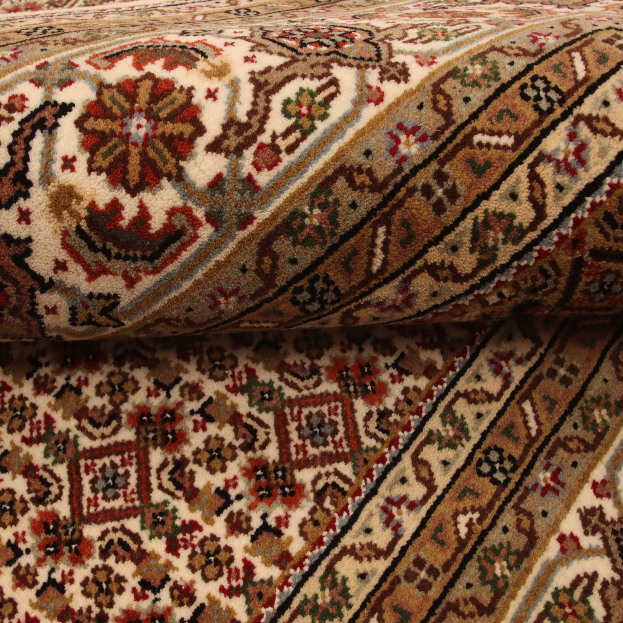Indo Tabriz 196 x 296 cm