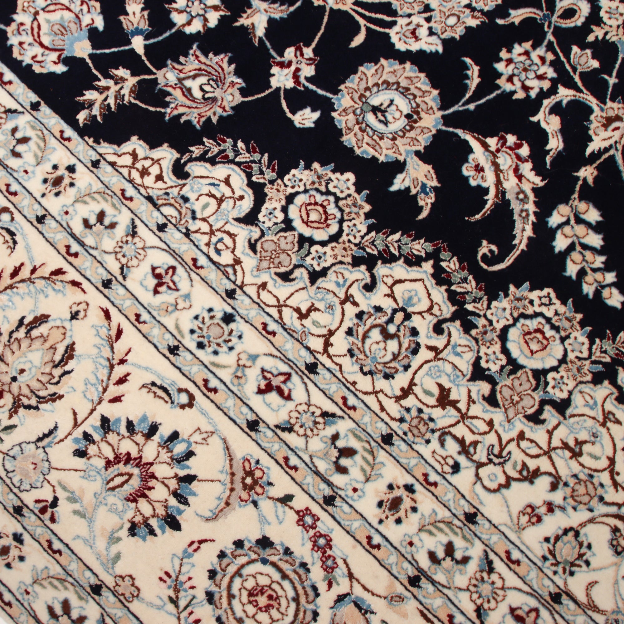 Nain 6la  253 x 363 cm