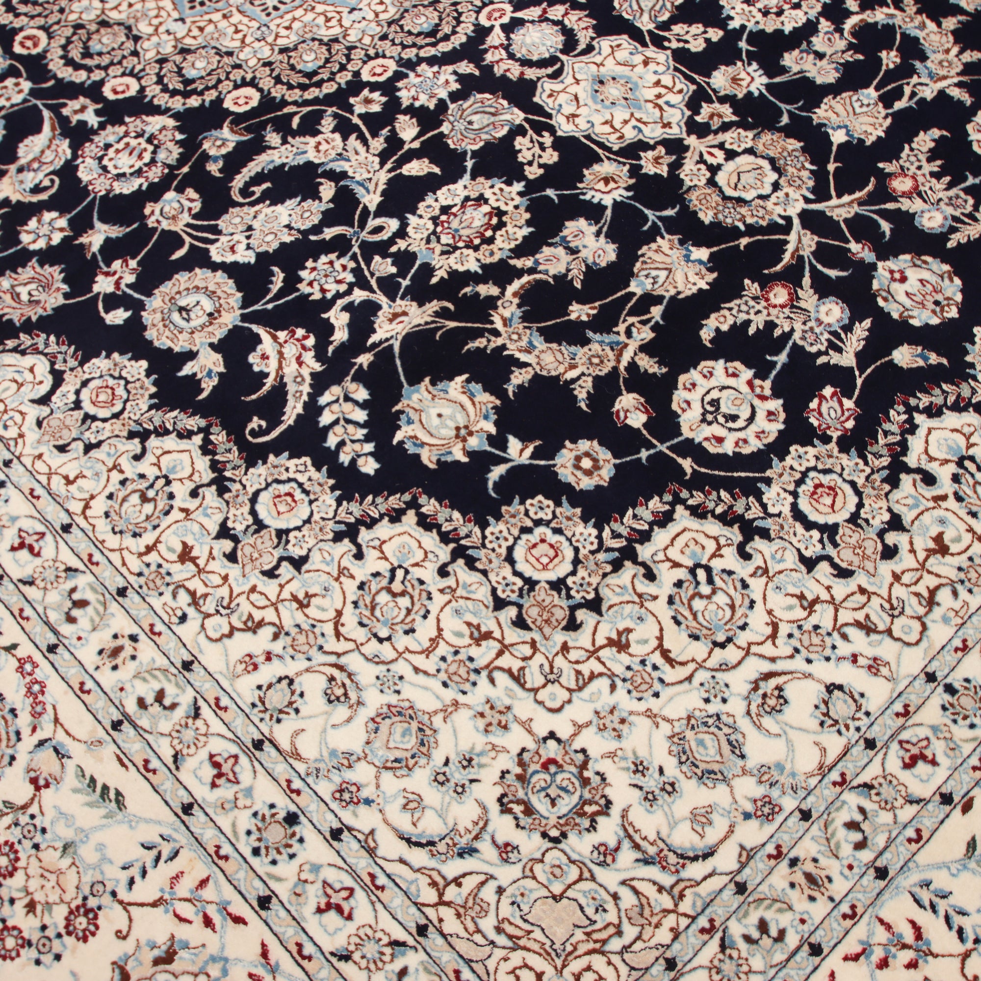 Nain 6la  253 x 363 cm