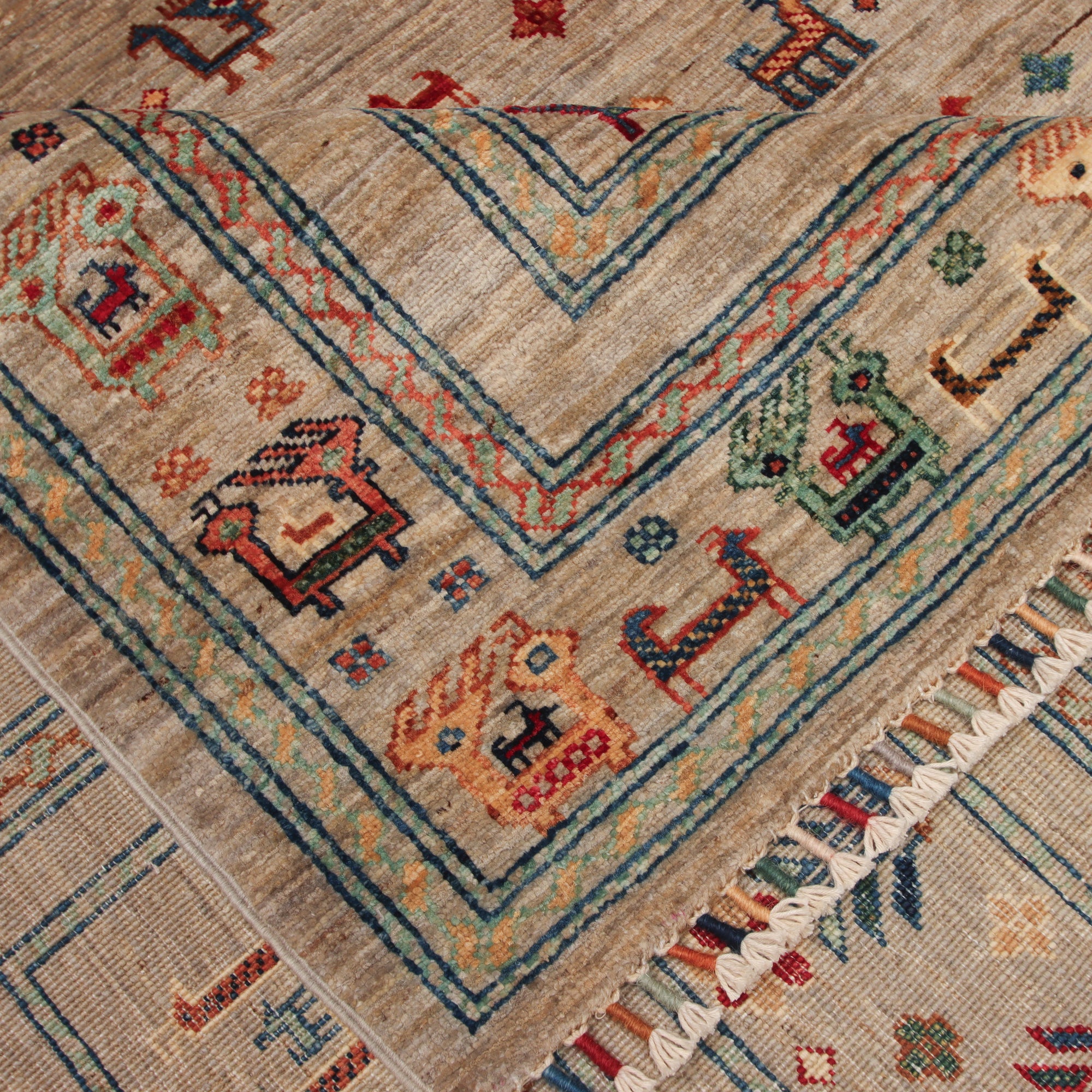 Shasavan  245 x 307 cm