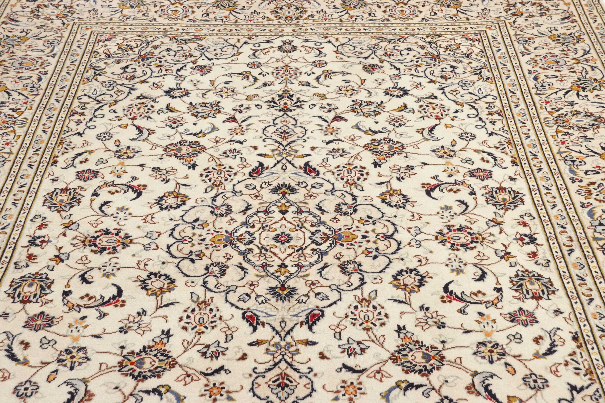 Kashan 196 x 287 cm