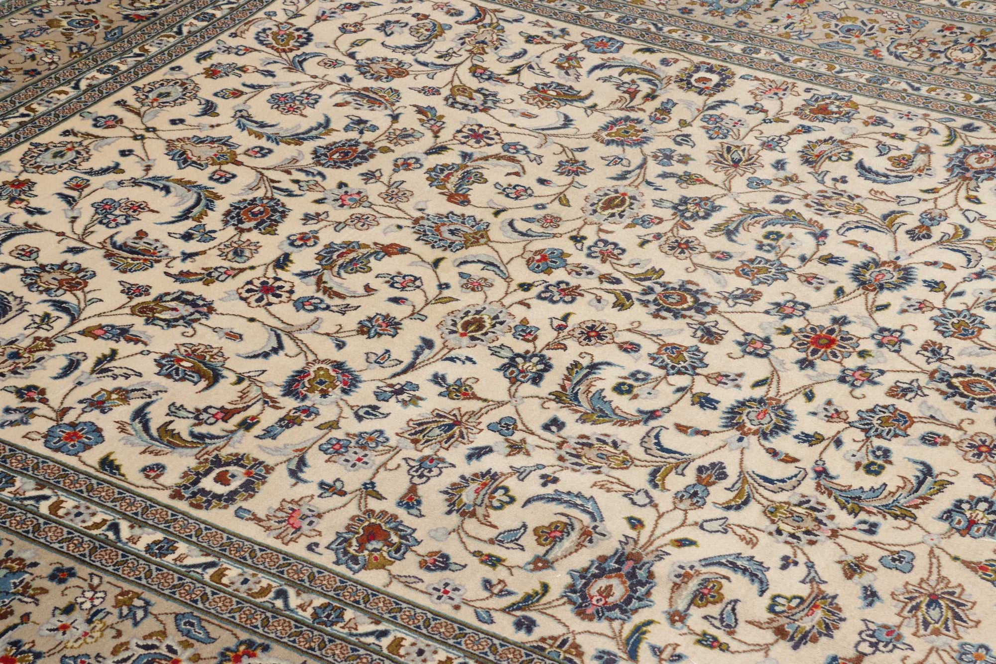 Kashan 248 x 352 cm