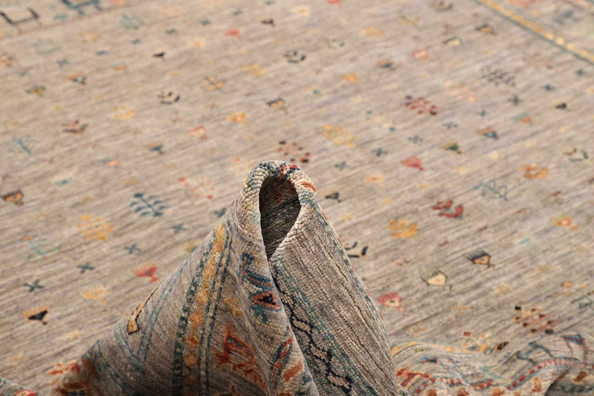 Shasavan  248 x 306 cm