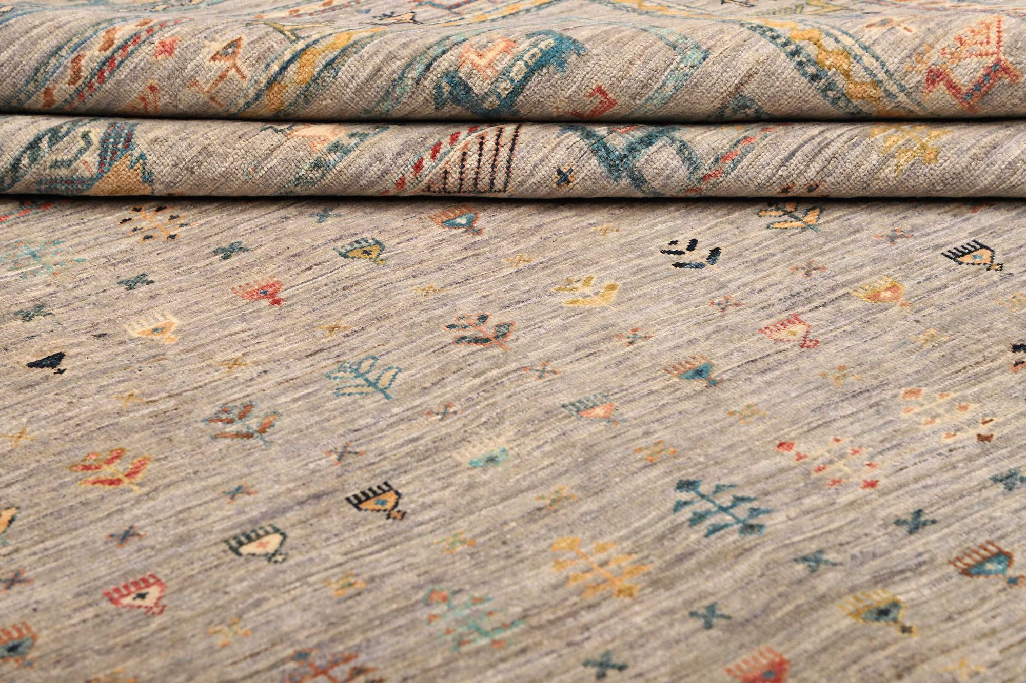 Shasavan  248 x 306 cm