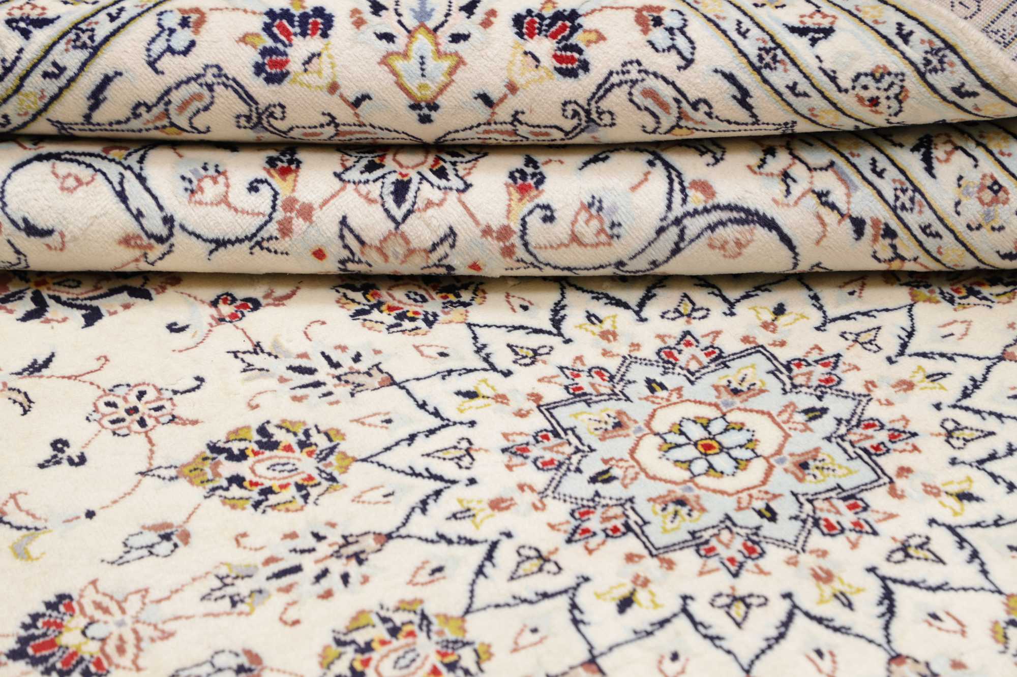 Kashan   195 x 305 cm