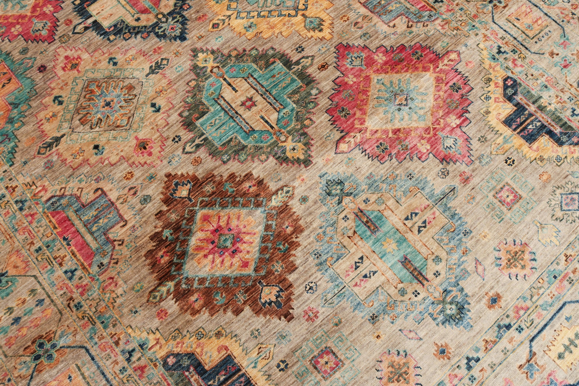 Shasavan  205 x 302 cm