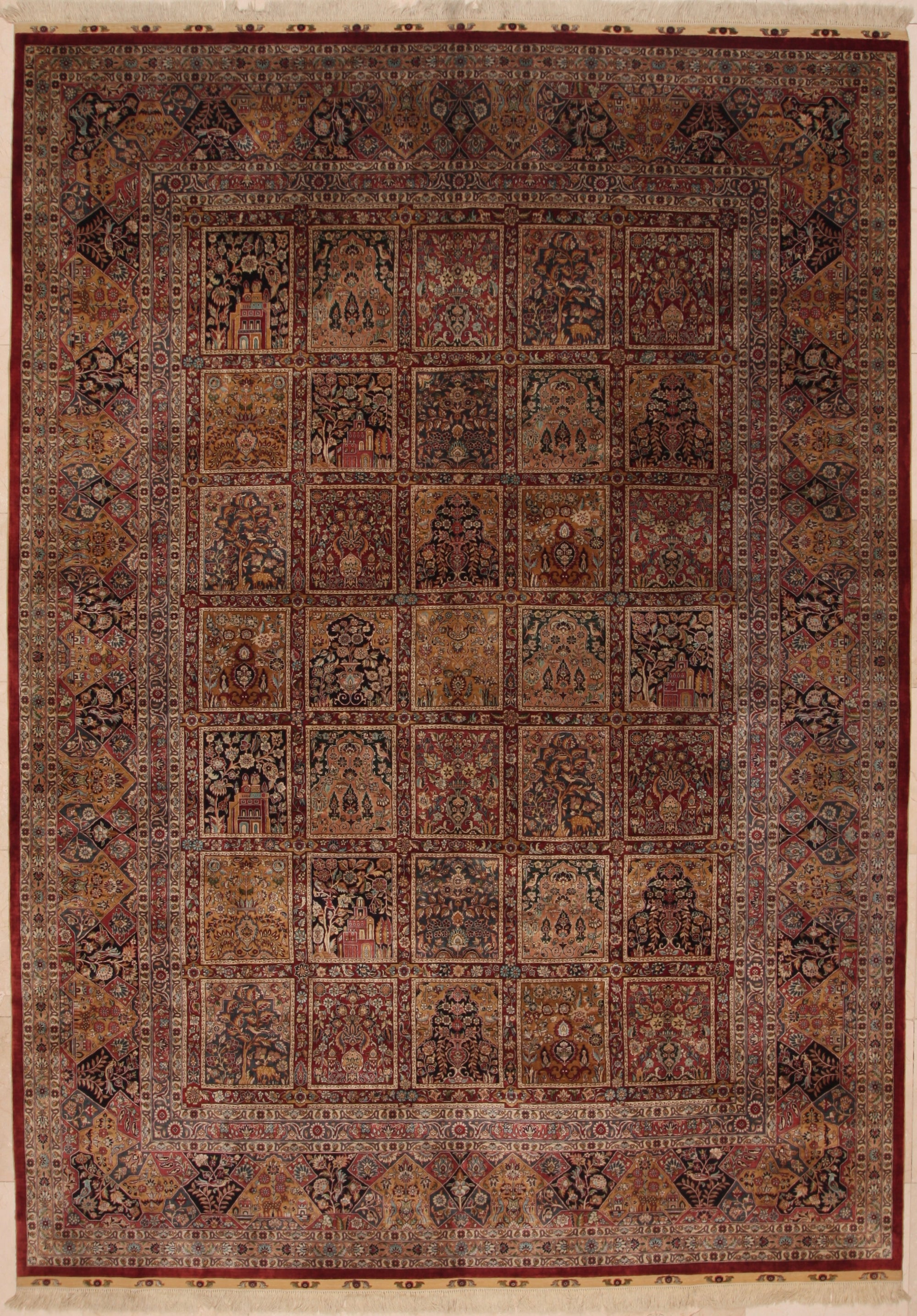 Hereke zijde  208 x 305 cm