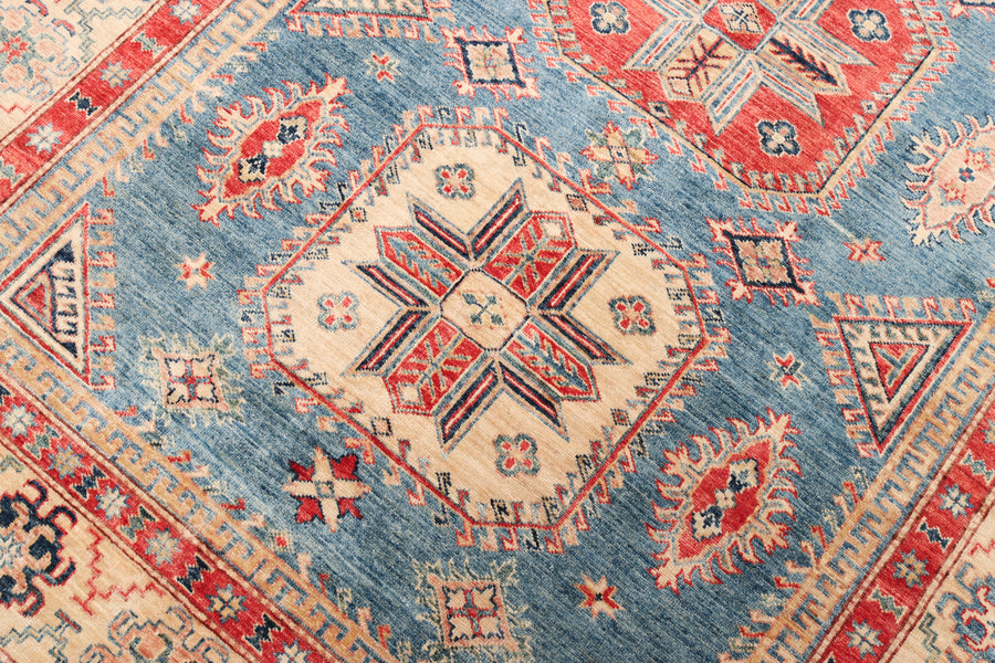 Kazak <br> 245 x 175 cm